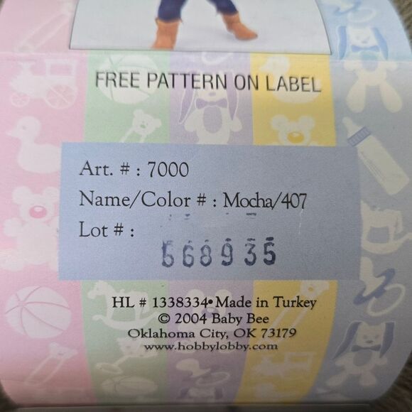 Baby Bee Sweet Delight Yarn in MOCHA - Picture 6 of 11